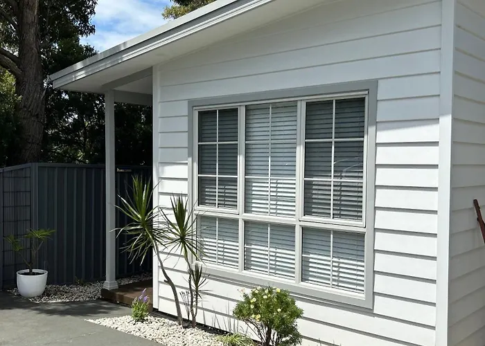 Woonona Family Beach Villa 2 Bedroom Brand New